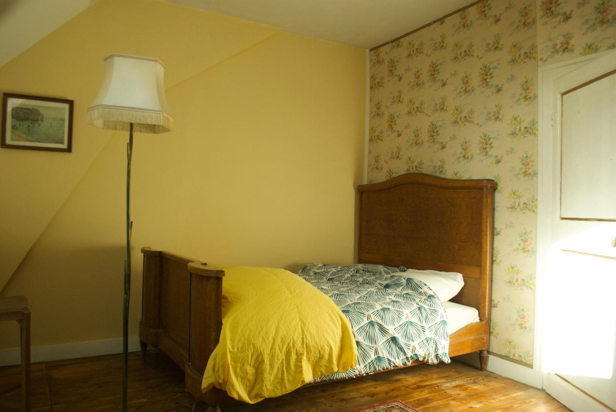 Bed and Breakfast Yxie - Manoir Des Arts Villeblevin Habitación foto